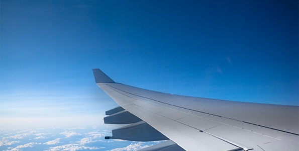 Une aile d'un avion